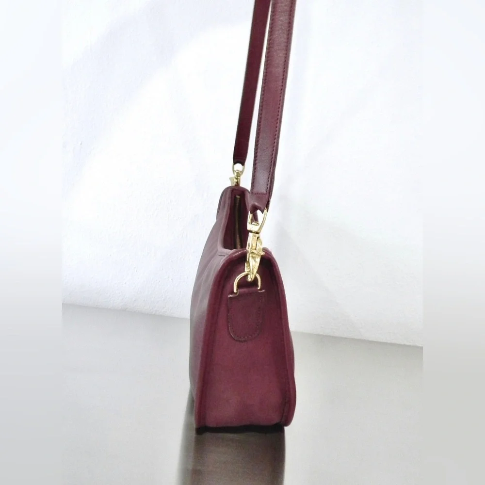 Vintage Coach Large Swinger Bag (Wine) - Picture 5 of 11